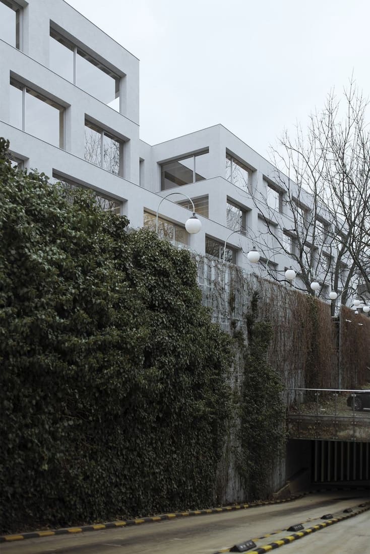 Court of Appeal / facade and landscape